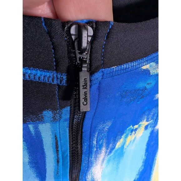 NWT Calvin Klein Partial Zip Printed Rash Guard Women's Large - Picture 4 of 9